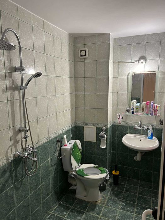 Продава се Двустаен апартамент в Бургас, Лазур - 55 кв.м за 7 €/кв.м - Снимка #3