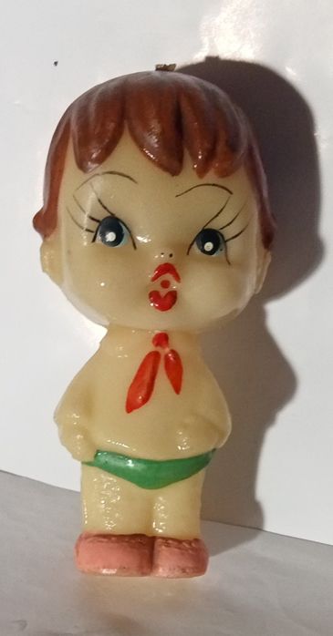 Продам.Винтаж.  Резиновая игрушка мальчик пионер. 1970.