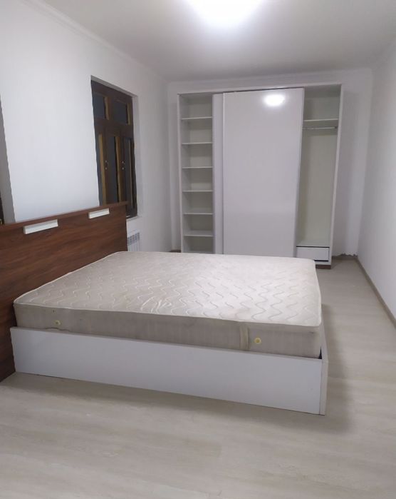 Продаётся кровать( с 4 сундуками внутри) Евро стиль