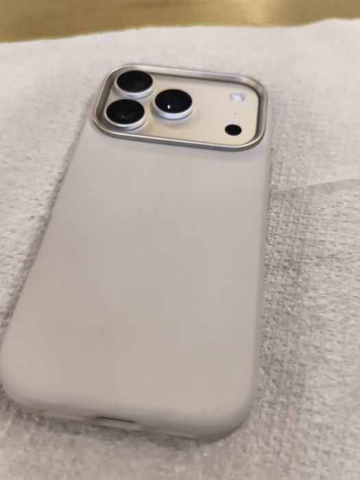 IPHONE17 PRO телефон
