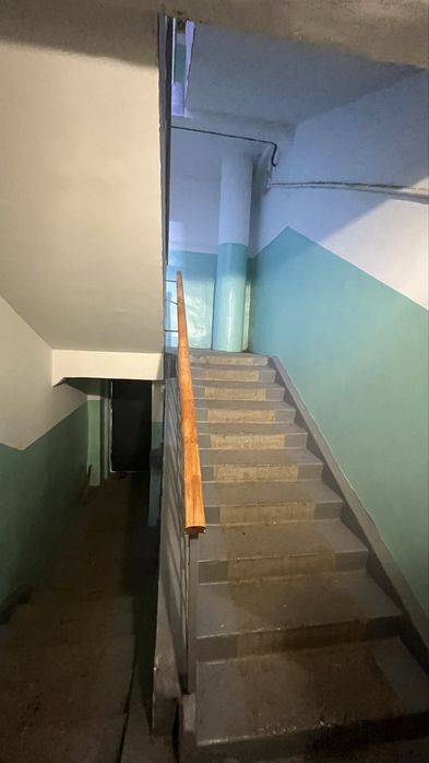 Продается 3 ком.квартира рядом с АПК