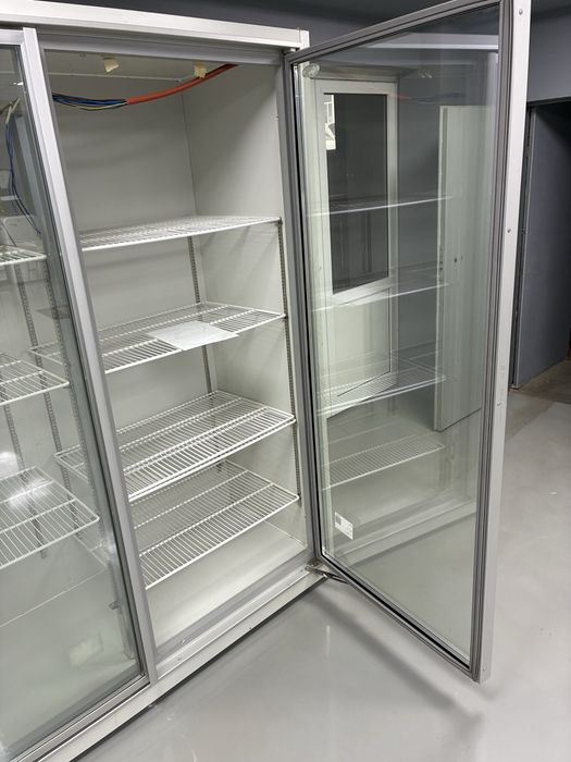 ПродавамХладилен Шкаф