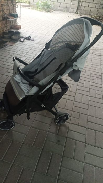 Продам коляски по 5000