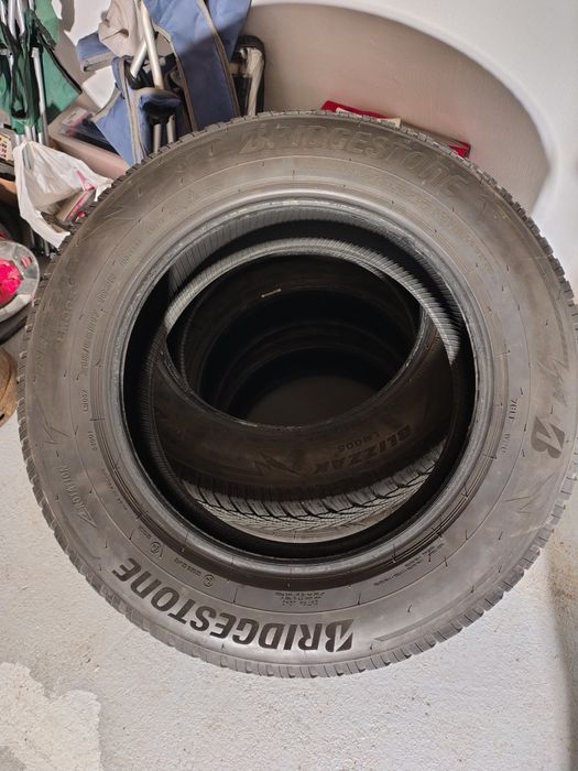 Cauciucuri Bridgestone 215/65/ R17 iarna