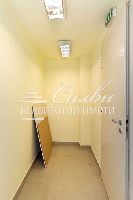 Продава се МАГАЗИН в централната част на града