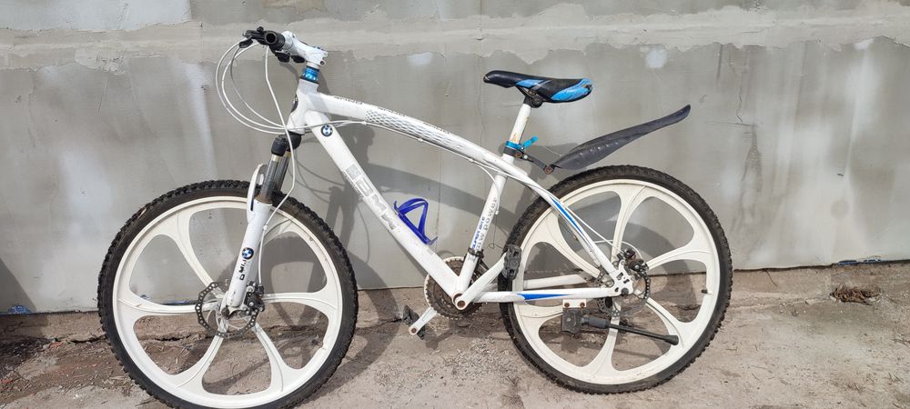 Продам велосипед BMW