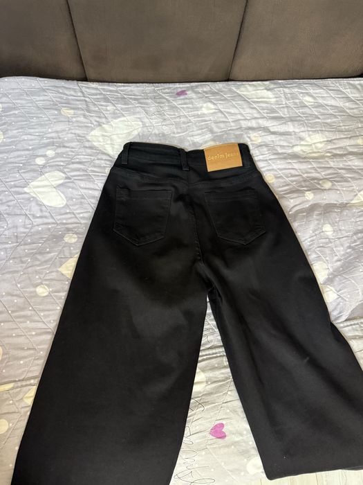 джинцы черные на девушку