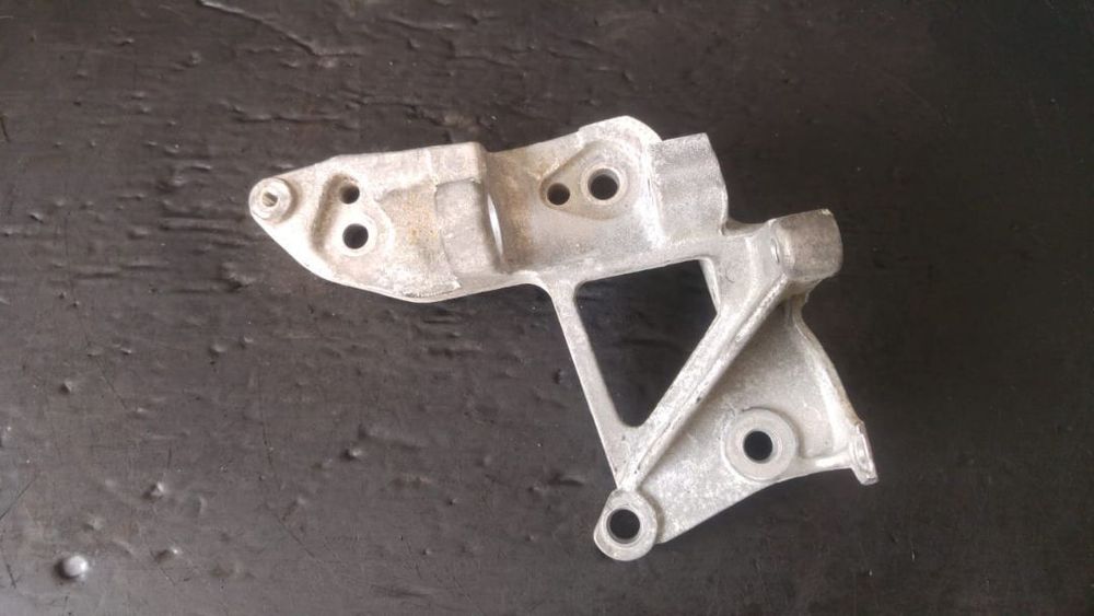 suport motor  xwde 1.5 tdci  ford focus 3 c-max   fifq-10k018-ba