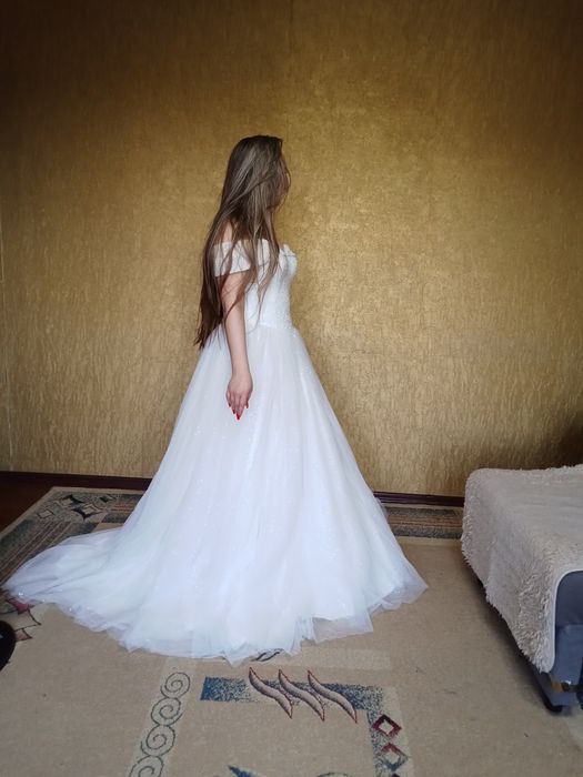 Продажа одежды свадебное платье