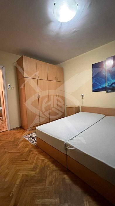 Дава се под наем Тристаен апартамент в Варна, Център - 100 кв.м за 650 € - Снимка #4