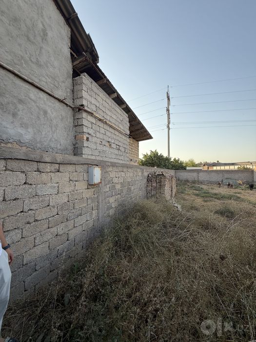 Nazarbek xarakata 3.6 sotix yer sotiladi