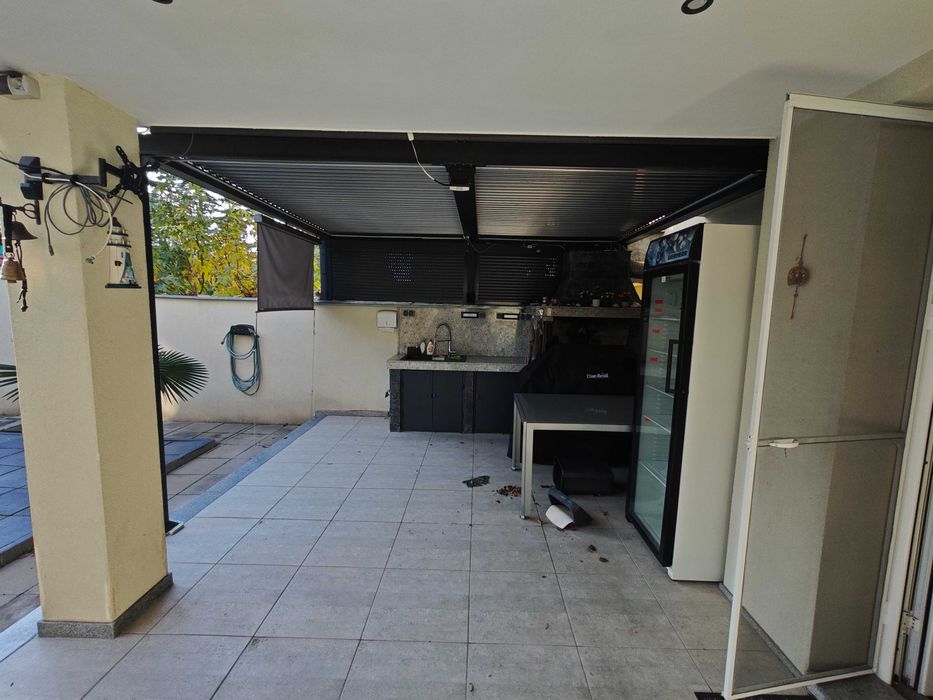 Еднофамилна жилищна сграда Приморско