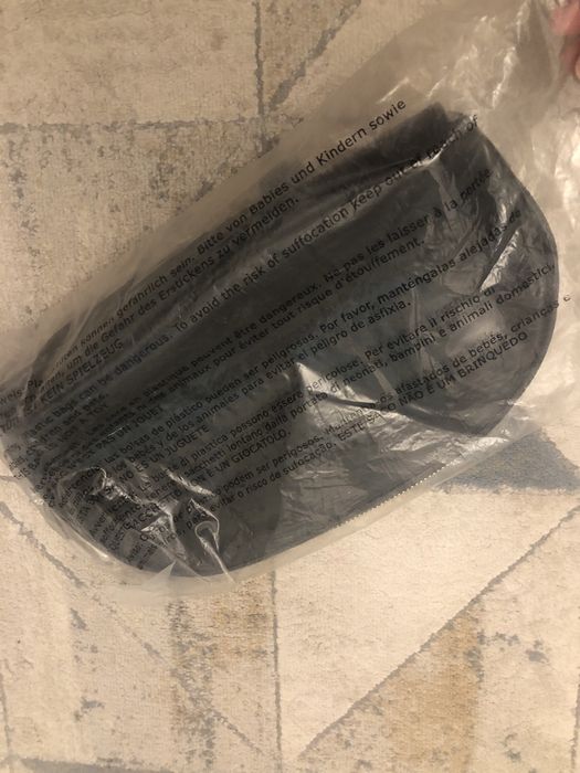 Косметичка новая черная maxfactor