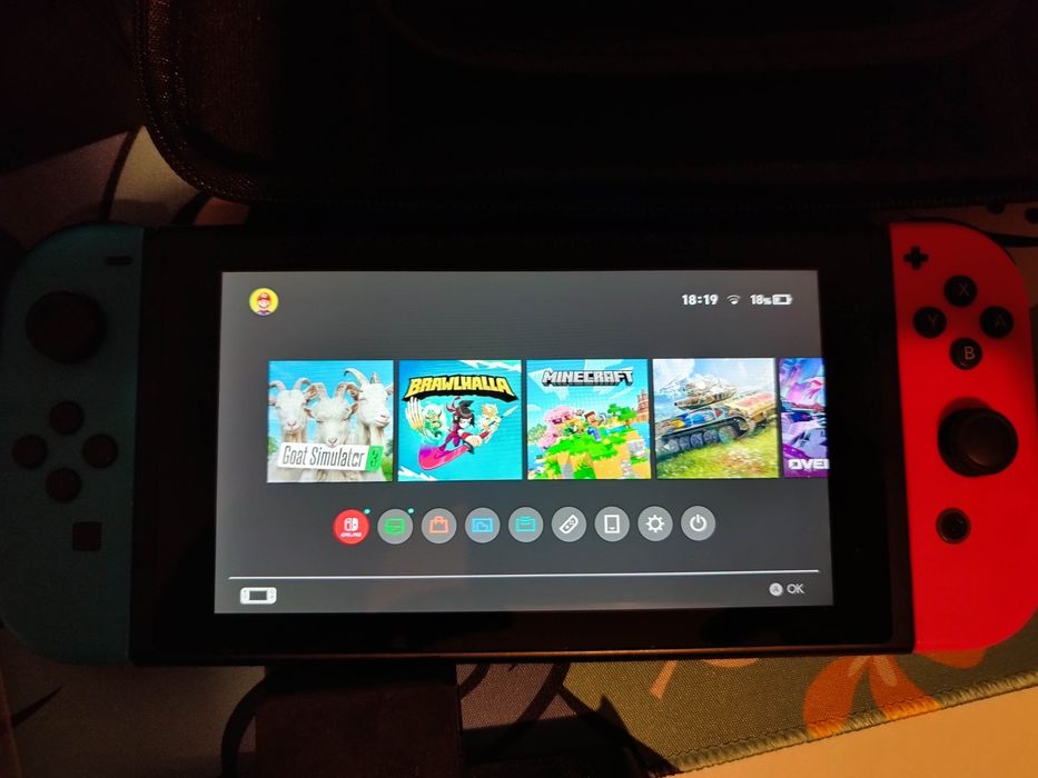 Nintendo Switch+ игри+памет карта
