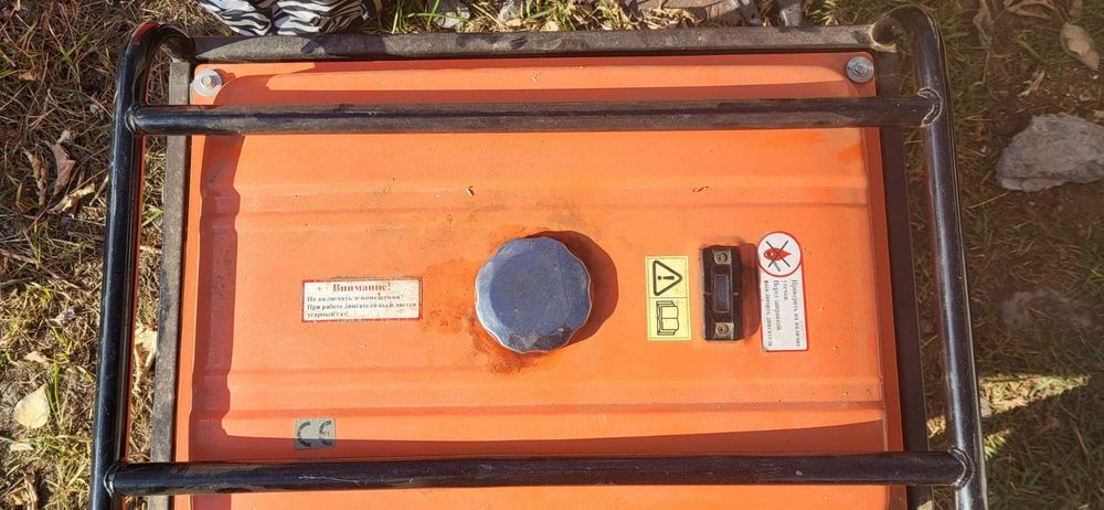 Срочно продам генератор