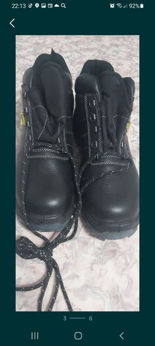 Продам зимнюю мужскую 43р.обувь с мехом