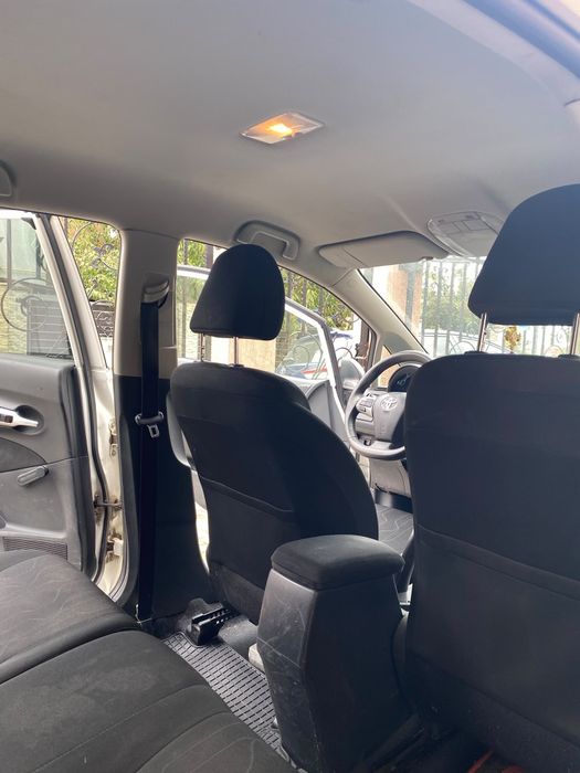 TOYOTA Auris 2012 — imagine 3
