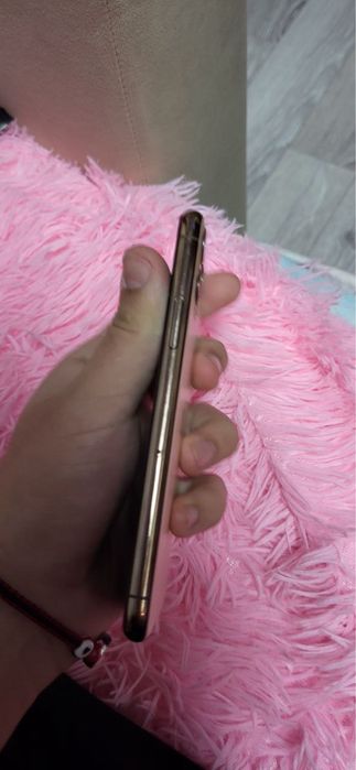 Айфон 11 про продам золотистый