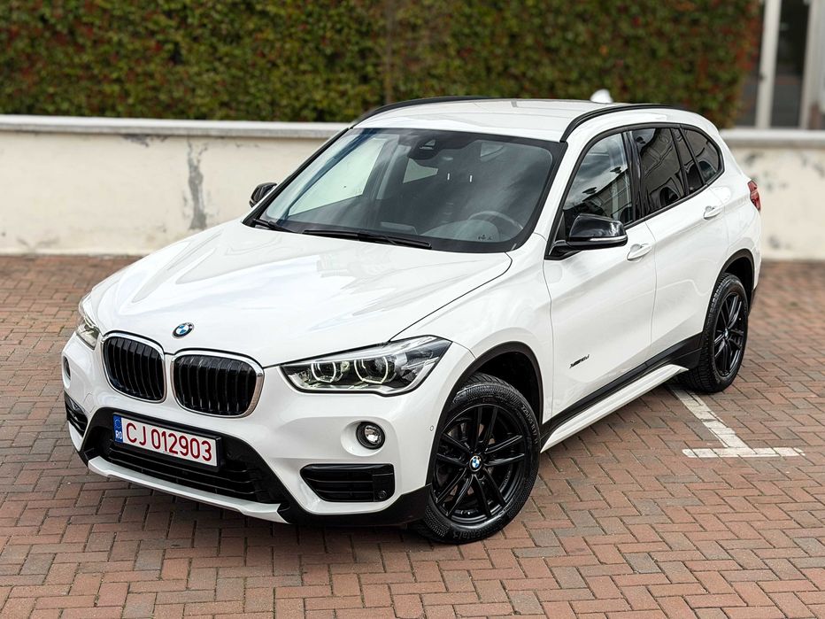 BMW X1 Sport Line / 4x4 / 2.0d / Carte Service / Rate / Garantie