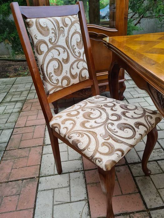 Mobila reconditionata