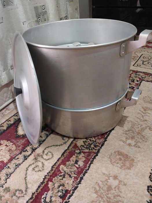 Мантоварка в хорошем состоянии