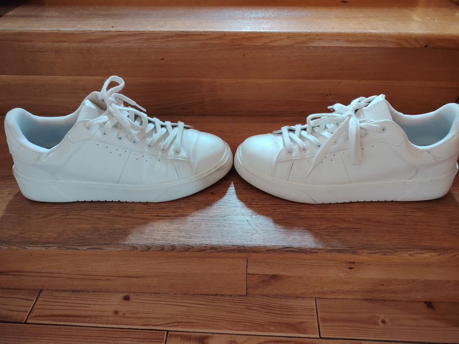 Vând sneaker Pull&Bear
