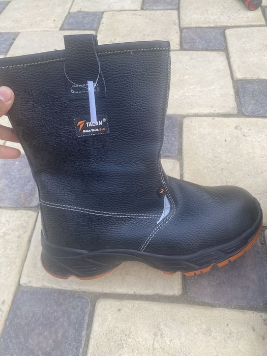 Продам сапоги зимние новый