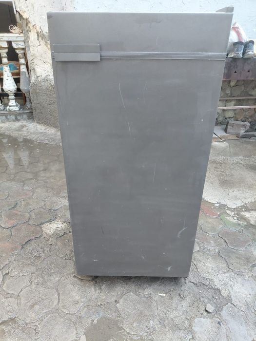 Холодильник Бирюса