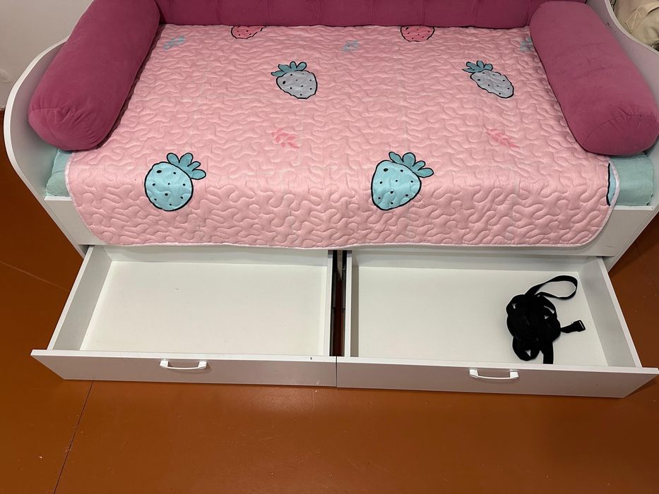 Детская кровать для девочек