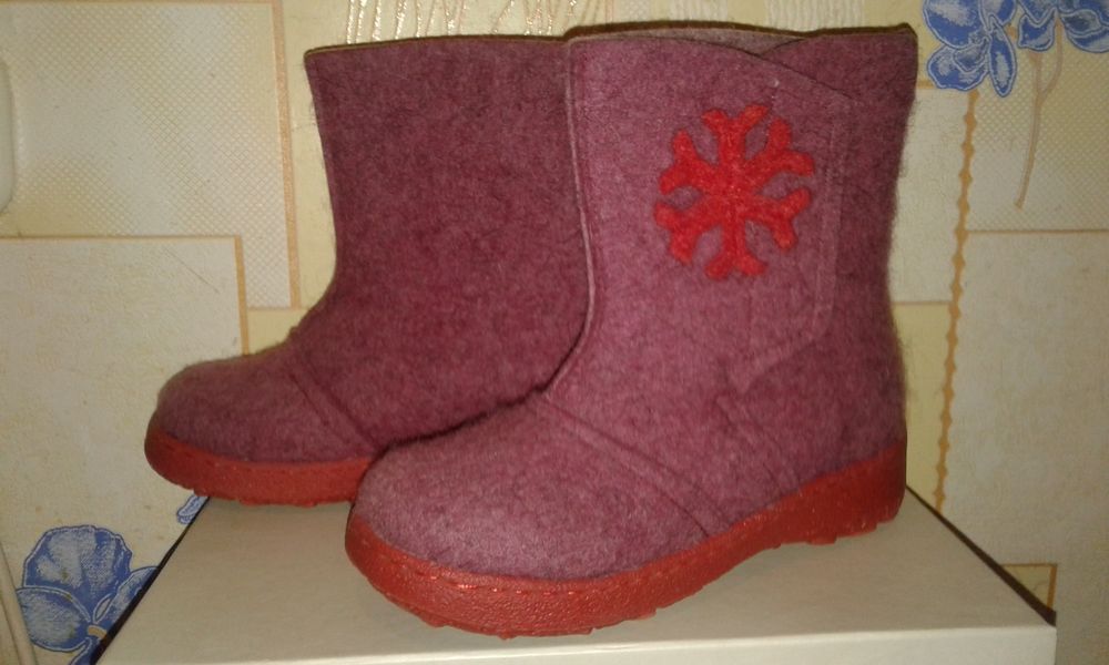 Продам обувь для девочек