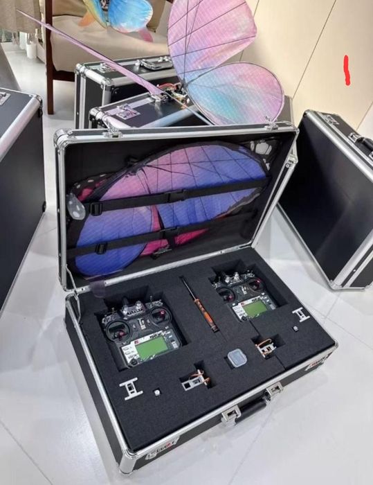 Летающая бабочка