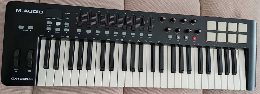 Vand orga midi M-Audio 49
