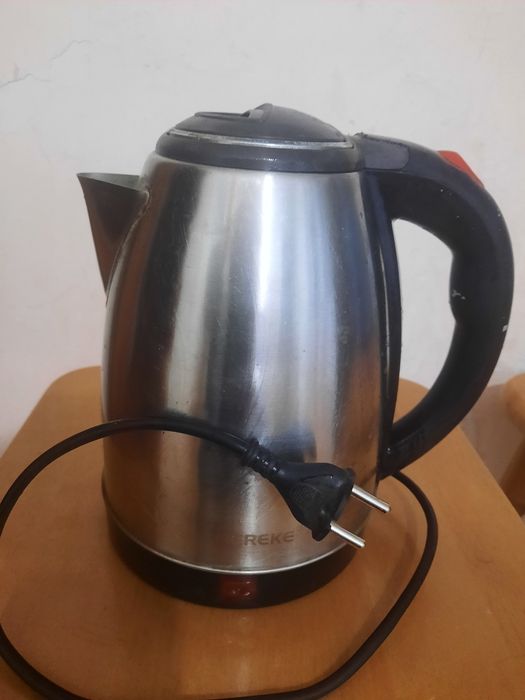 Чайник автоотключается.