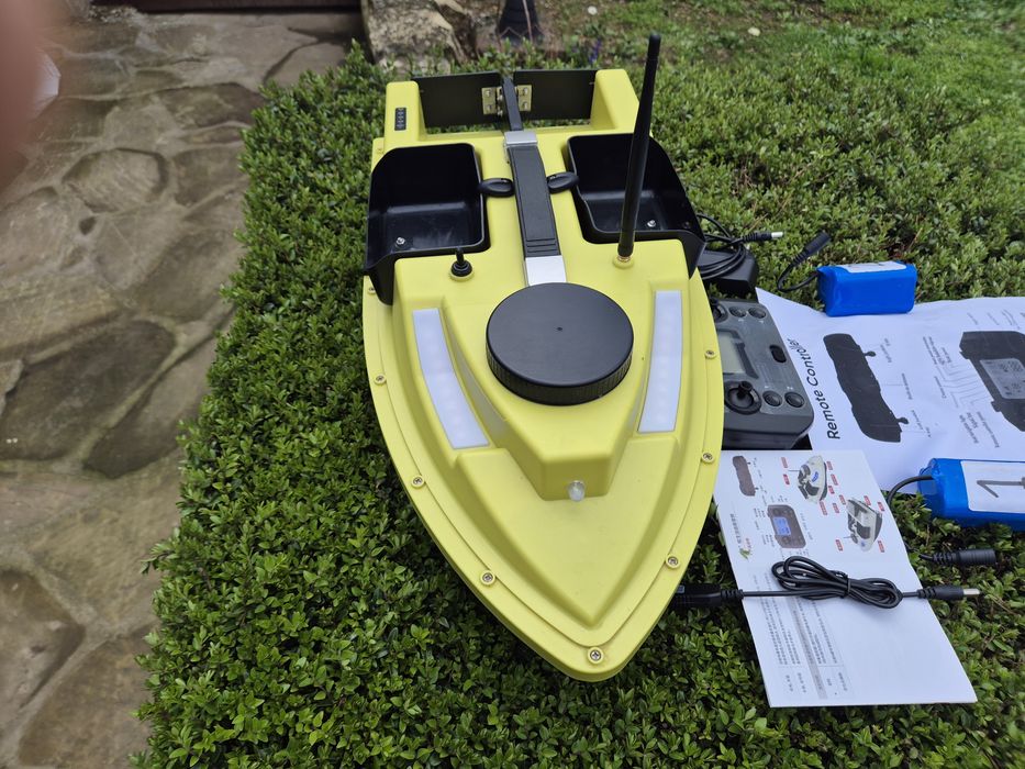 Лодка за захранка