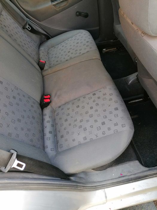 Vând seat ibiza 2002