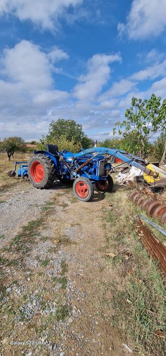 Трактор Челен товарач