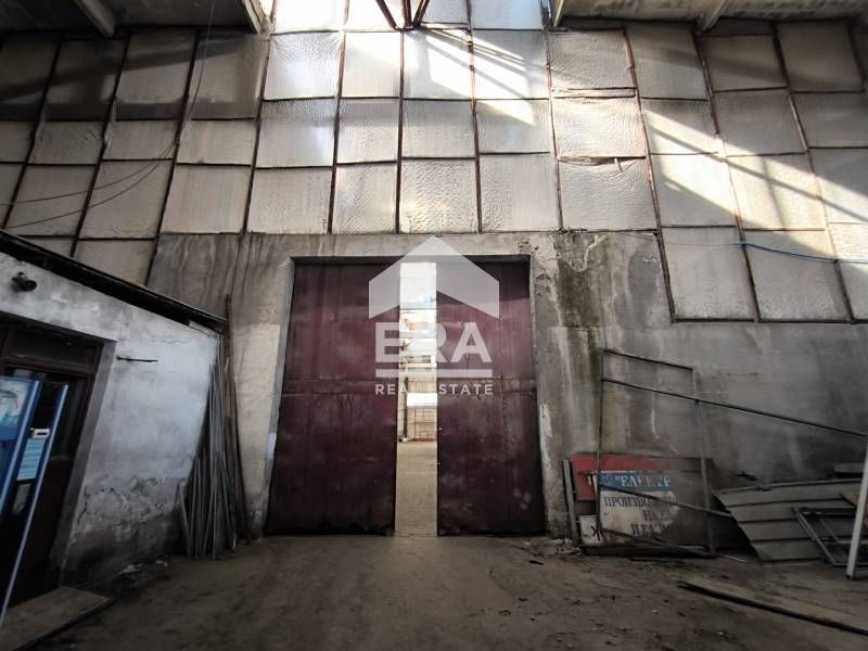 Дава се под наем Промишлена сграда в Хасково, Овчарски - 720 кв.м за 2203.2 € - Снимка #8