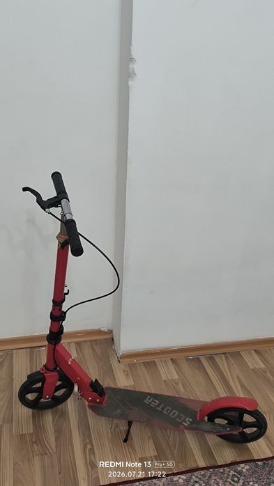 Продам детский буу самокат и электромобиль.