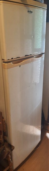 Se vinde următoarele