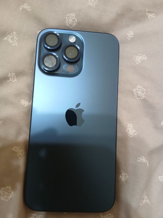 Продам айфон 15 про макс