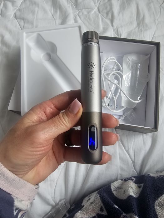 Aparat Profesional de Microneedling HydraPen