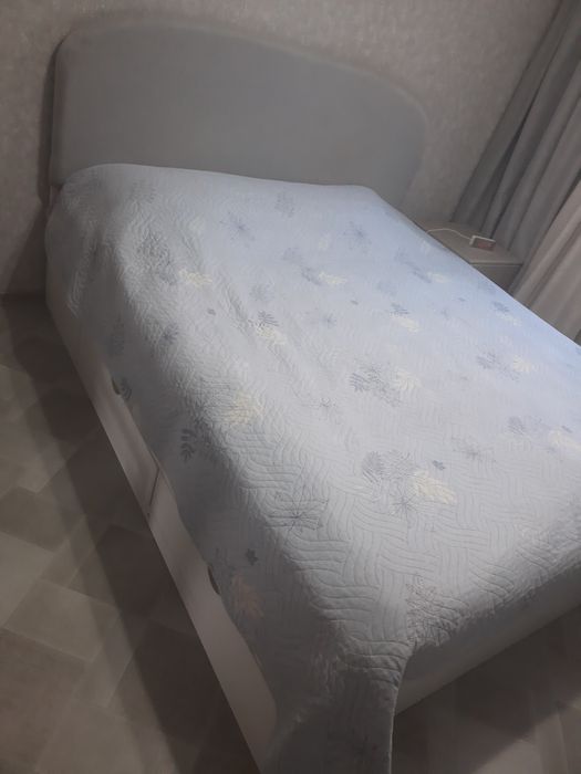 Спальный гарнитур продаётся 60.000