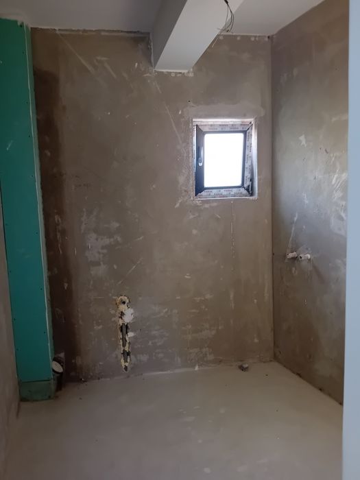 Apartament cu 2 camere zonă foarte liniștită 1500E/m²