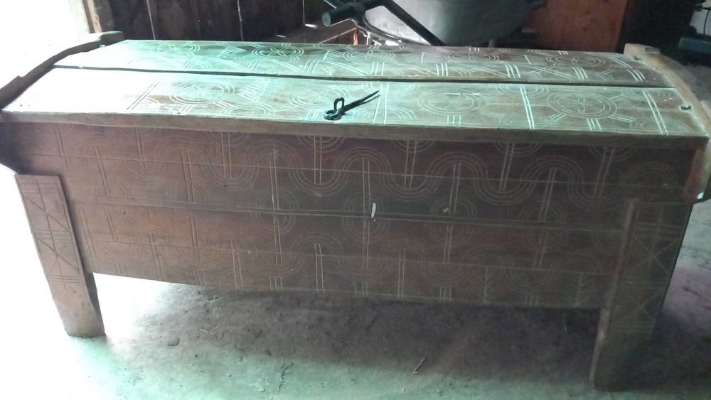 Lada de zestre veche