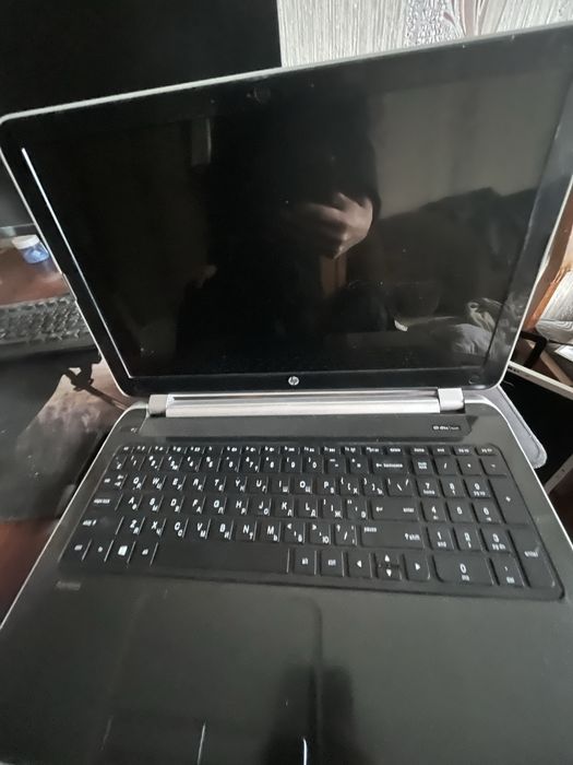 Ноутбук hp неплохой