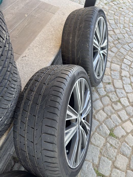 Оригинални джанти Audi 20 цола + летни гуми Pirelli