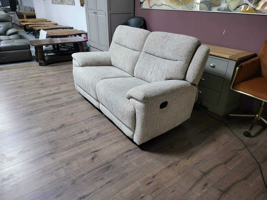 Сив диван от плат двойка с ръчен релаксиращ механизъм