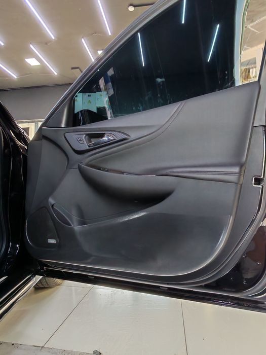 Tonirovka va Laminatsiya broni plyo'nka avto xizmat