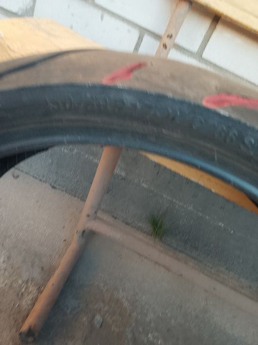 Шины мотоцикла 2 шт