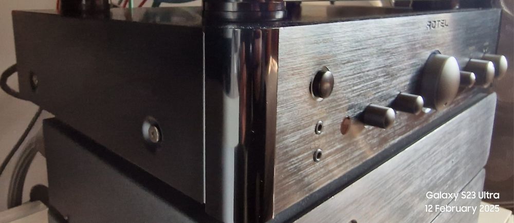 Предусилвател Rotel RC-1550